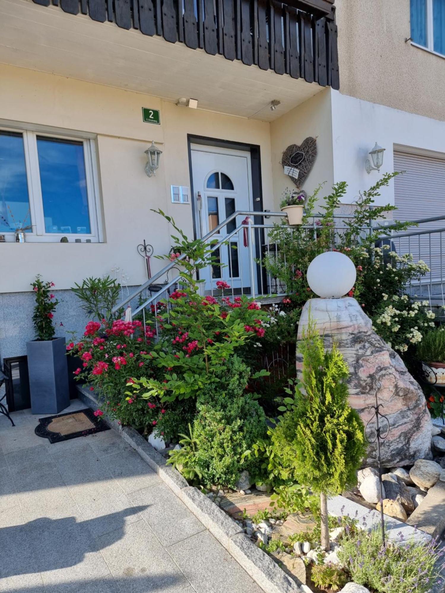 Ferienhaus Burgblick Treffen Dış mekan fotoğraf