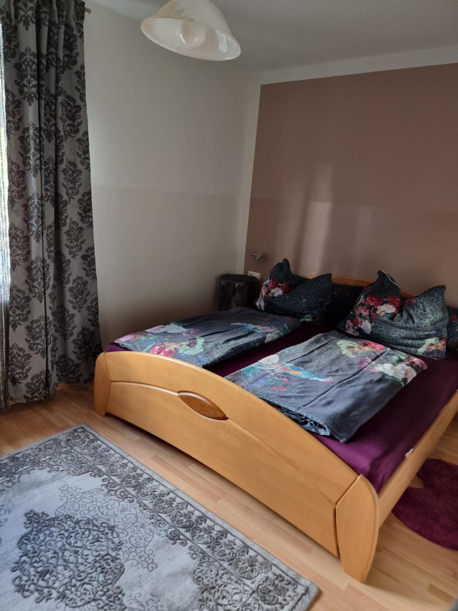 Ferienhaus Burgblick Treffen Oda fotoğraf