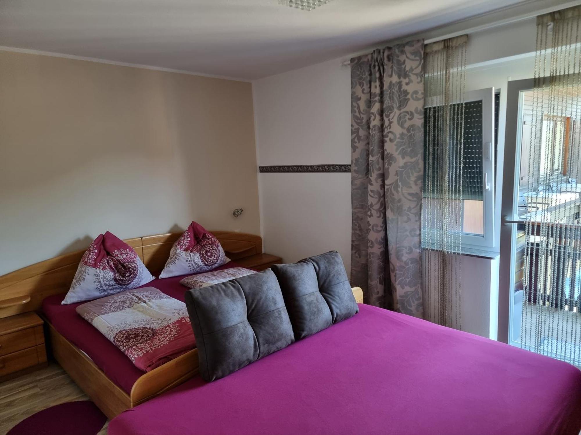 Ferienhaus Burgblick Treffen Oda fotoğraf