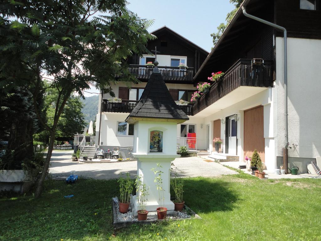 Ferienhaus Burgblick Treffen Dış mekan fotoğraf