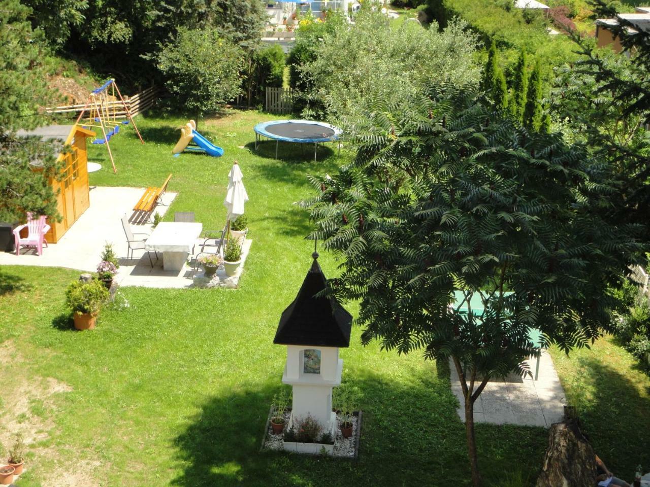 Ferienhaus Burgblick Treffen Dış mekan fotoğraf